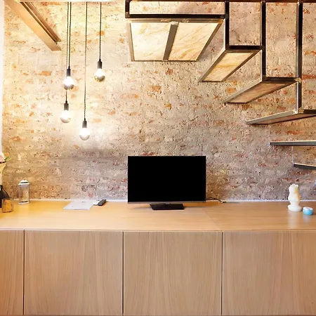 Dezza Loft Apartament *